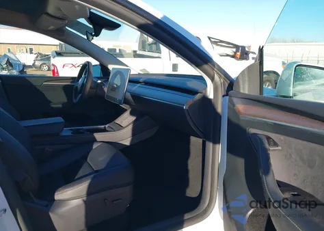 2024 Tesla Model Y Long Range Dual Motor All-Wheel Drive из США, поврежденный, VIN 7SAYGDEE6RF204989